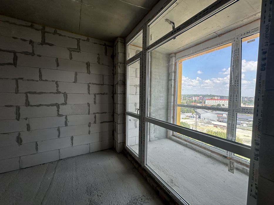 Продаж просторої 2 кім.квартири у зданому будинку /ЖК Вежа