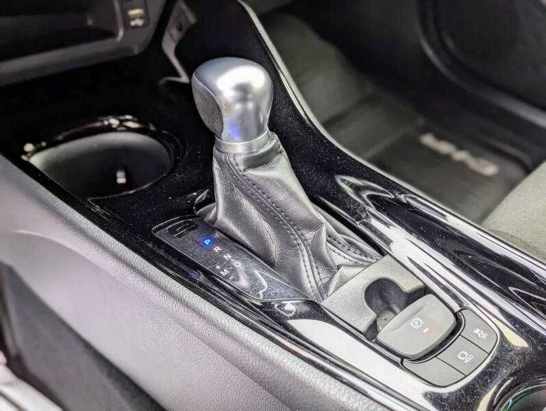 2020 Toyota C-HR XLE