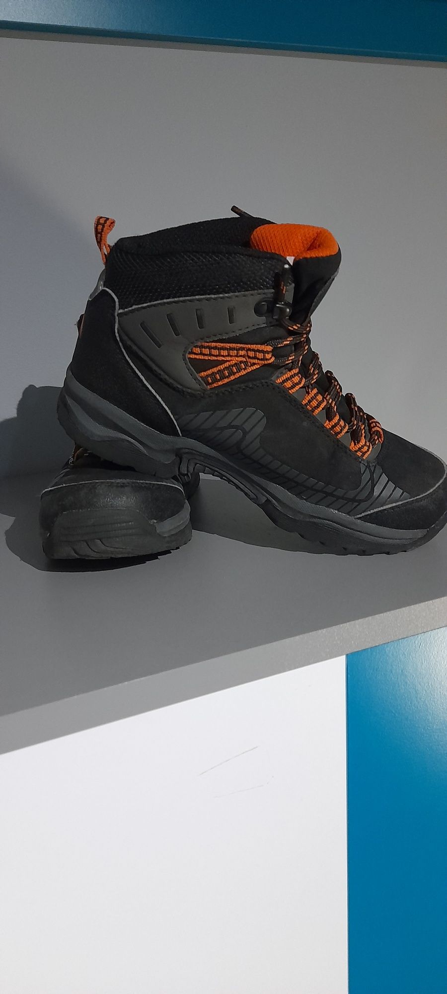 Zimowe buty softshell r. 34 Elbrus Martes Sport
