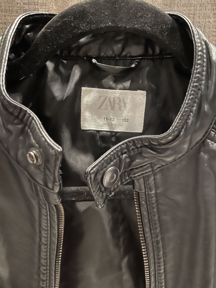 Куртка з еко шкіри фірми ZARA