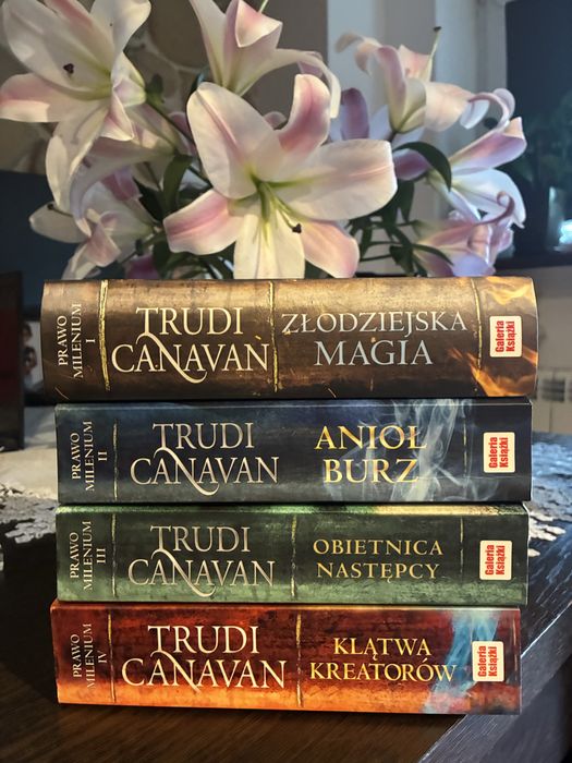 Prawo Millenium 4 ksiegi Trudi Canavan