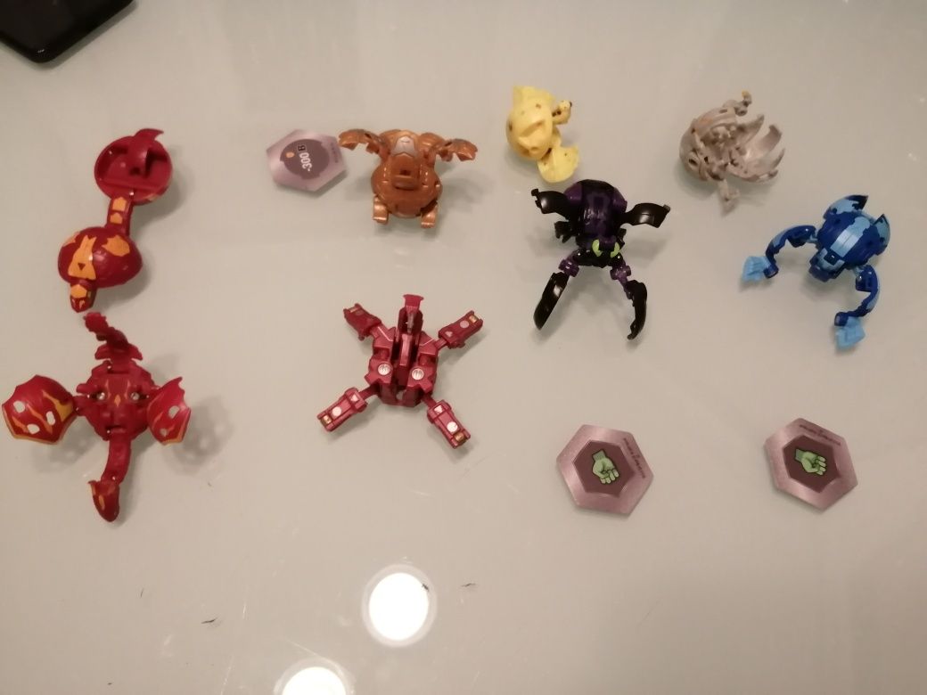 Figurki Bakugan bakugany