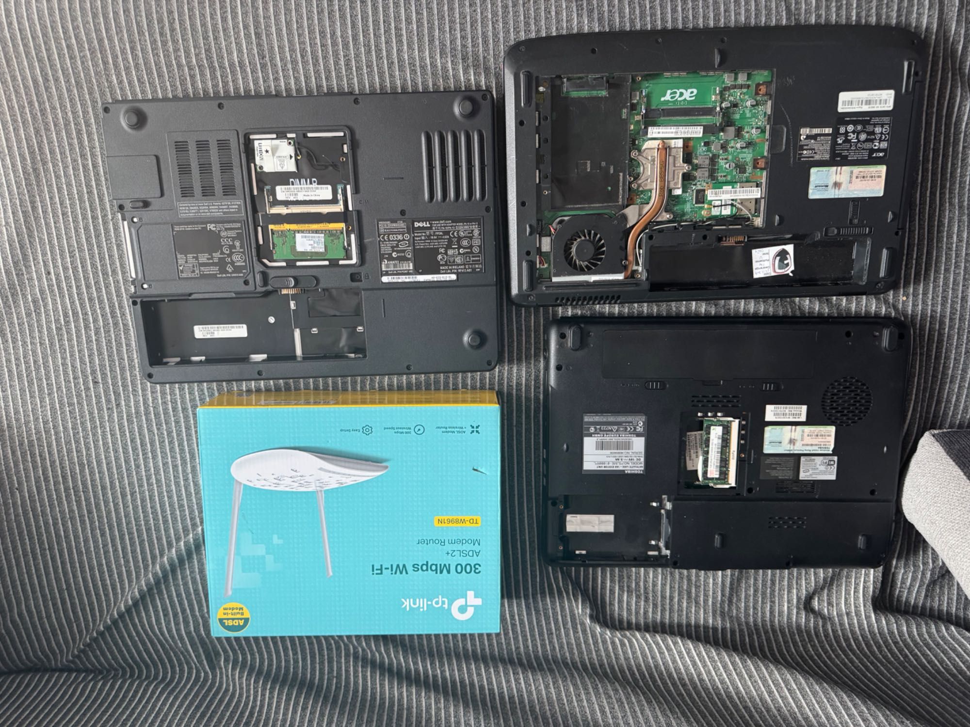 Stare laptopy plus zasilacze