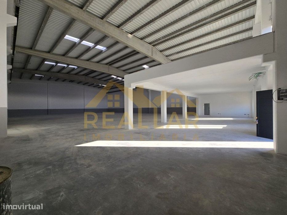 Armazém Novo para Arrendamento em Amorim - Póvoa de Varzim