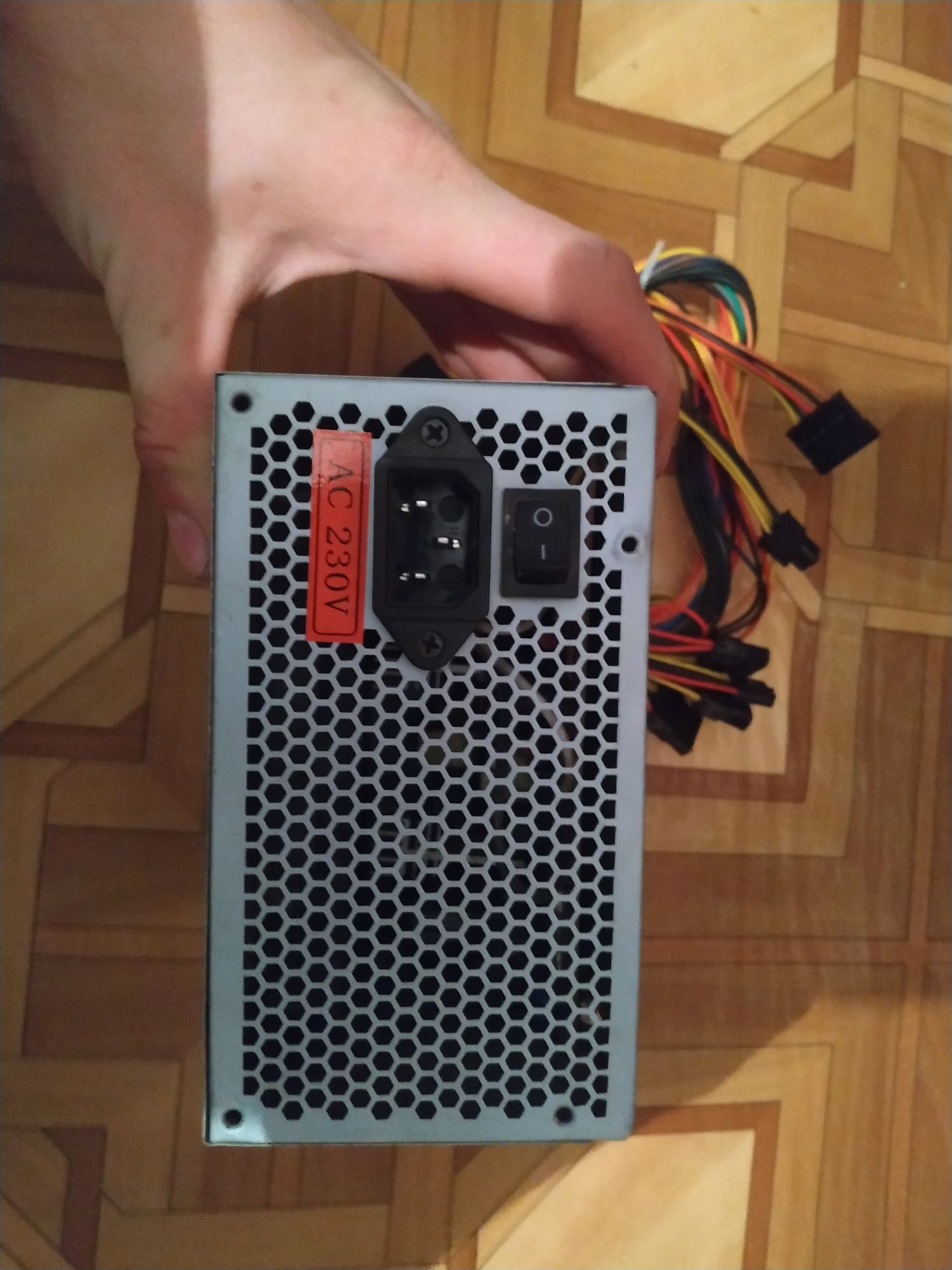 Продам блок живлення casecom 450w