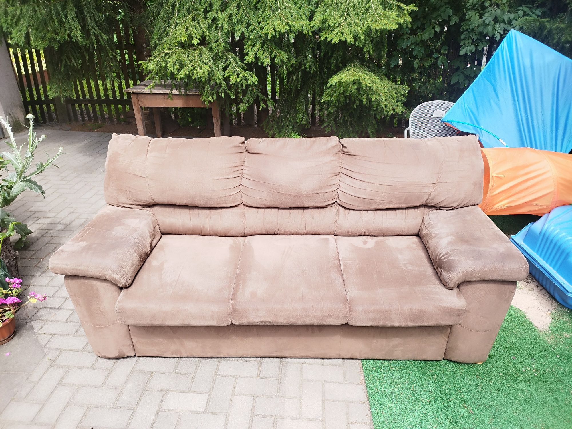 Sofa zamszowa rozkladana