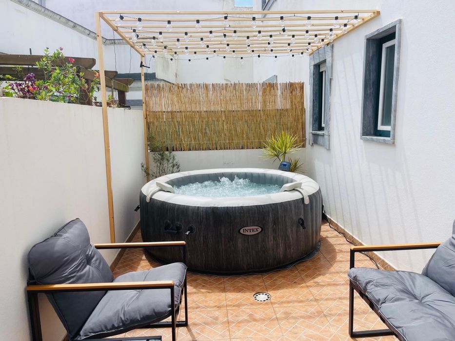 Jacuzzi INTEX - Hidromassagem - Como Nova