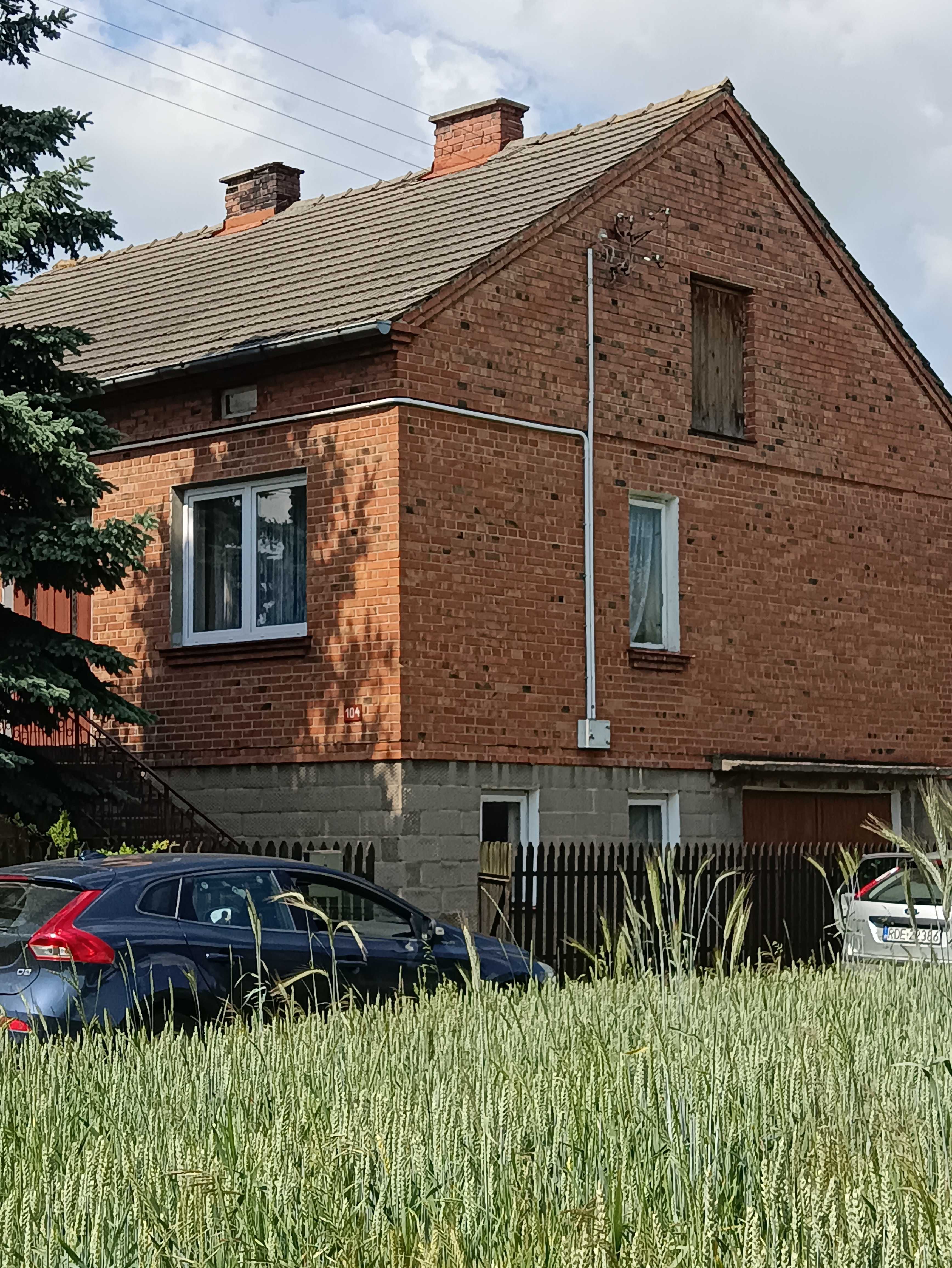 Dom jednorodzinny z ogrodem