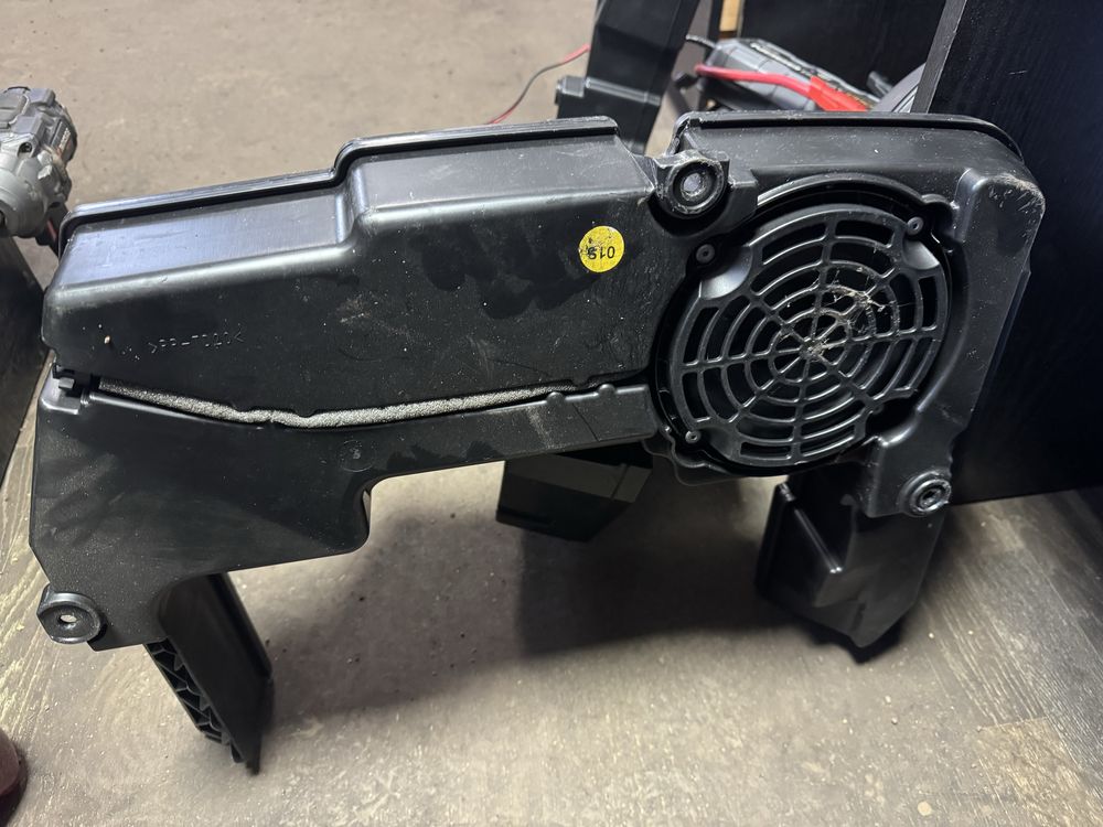 Audi Głośnik Subwoofer samochodowy Bang&Olufsen