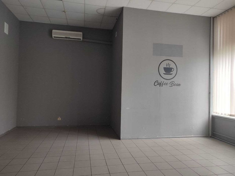 Оренда приміщеня 40,5 м2/ пр. Ювілейний 57/106/ червона лінія