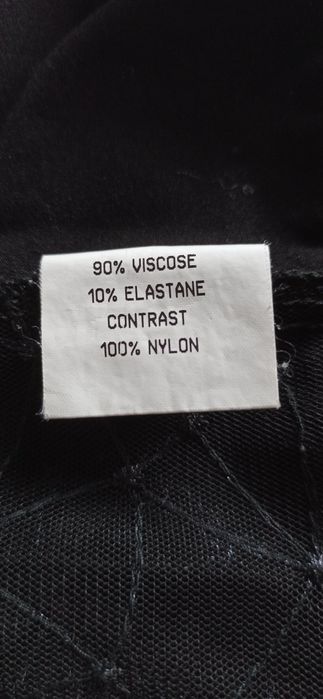 Czarny top z prześwitującymi plecami, Sisters Point, rozm. S