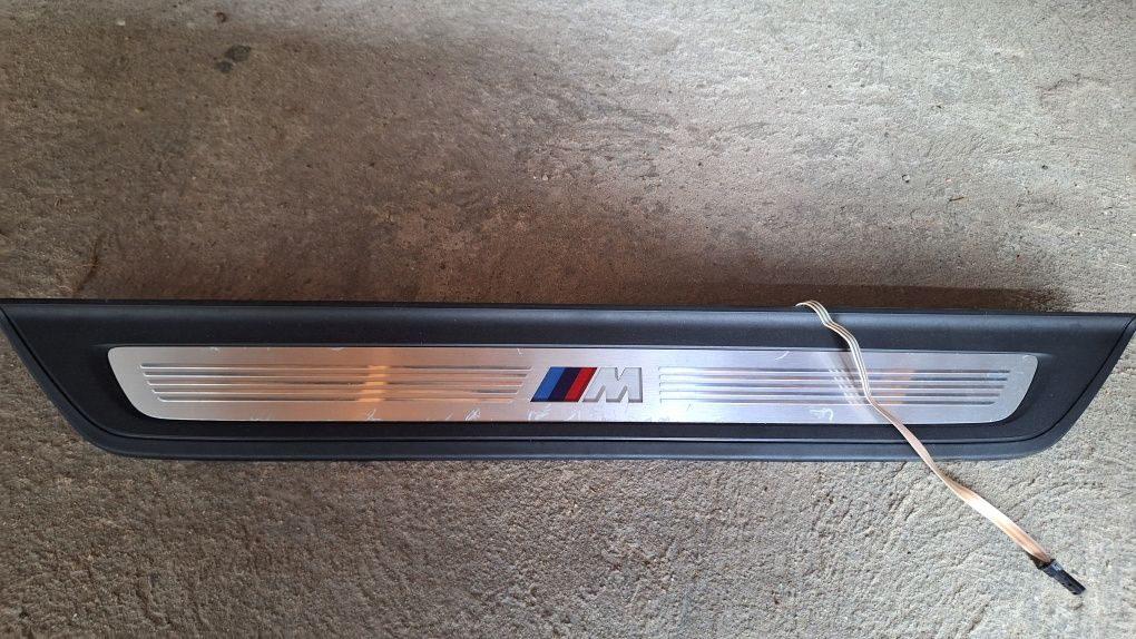 Listwy progowe bmw g30 led