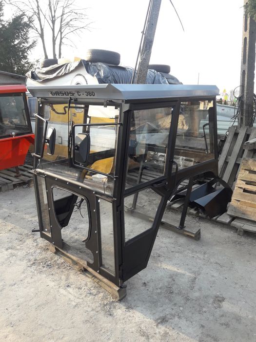 Kabina kabiny Ursus C-330 C-360 Mf Bizon T-25 sadownicze