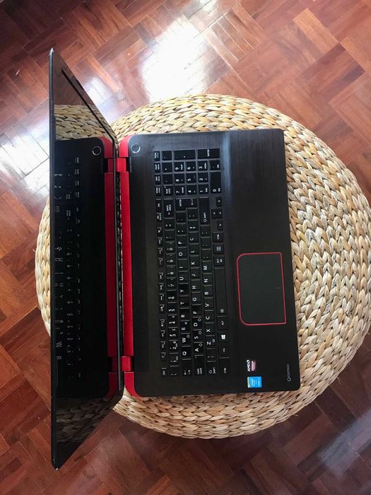 Como Novo • Toshiba Qosmio X70-B-10T | i7 • 16GB RAM • GTX 770M • 1 TB