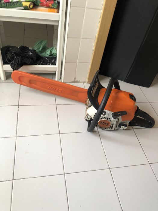 Maquinas sthil  como novo