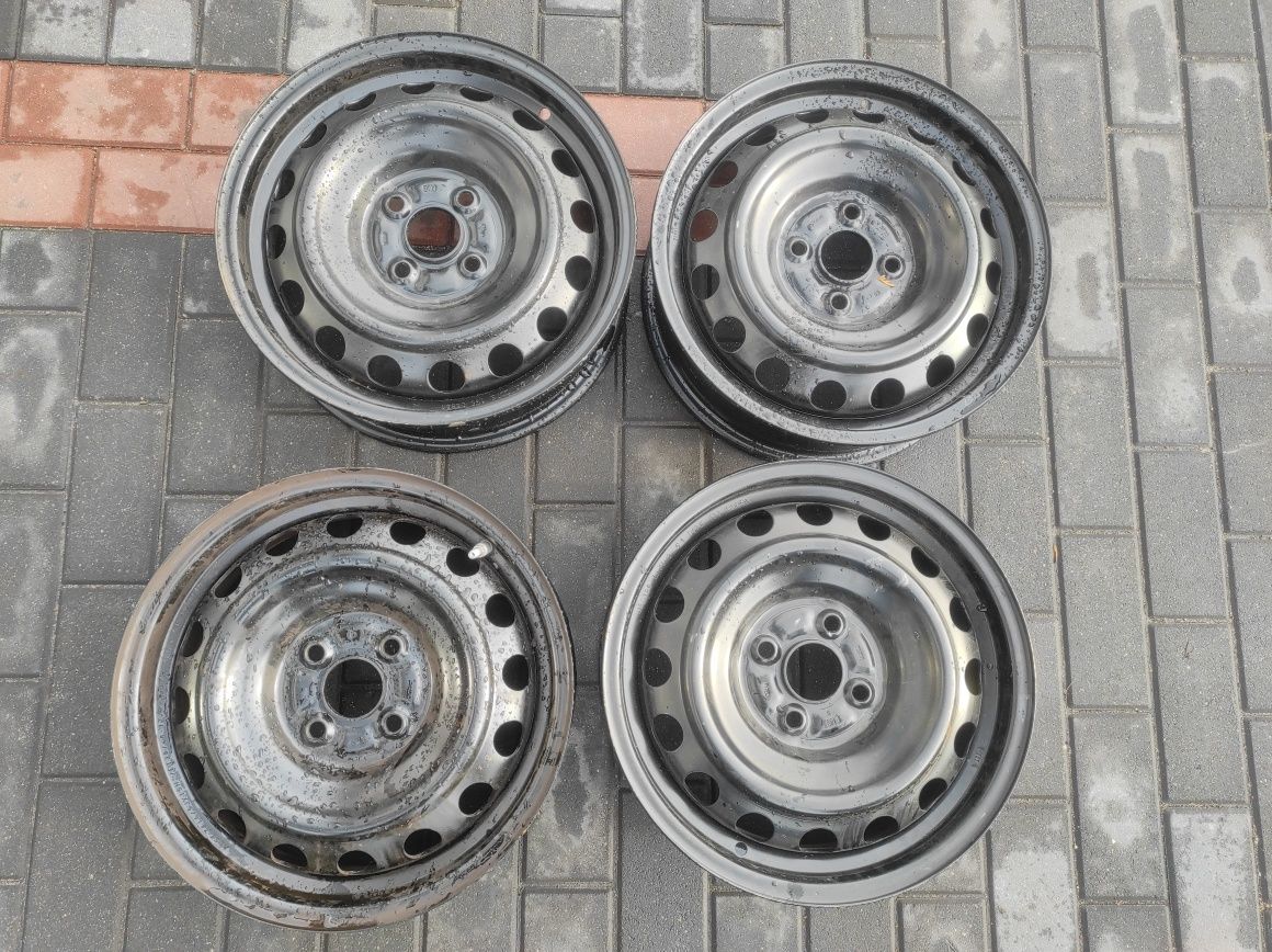 Felgi stalowe Stalówki TOYOTA R 15 4x100 otwór 54 mm Bardzo Ładne