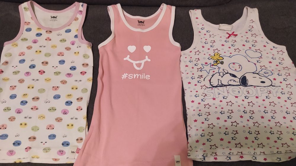 3 podkoszulki rozmiar 98/104+biała gratis