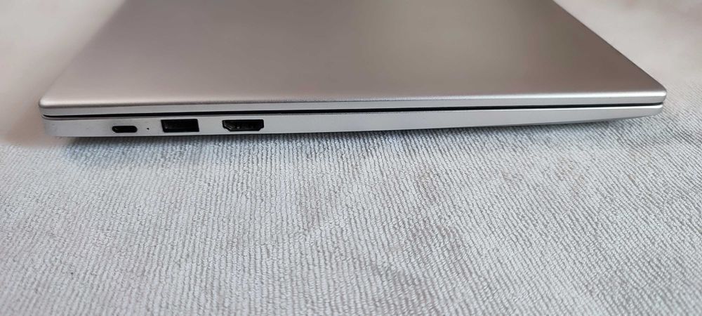 HUAWEI MateBook D 15 (BoB-WAI9)