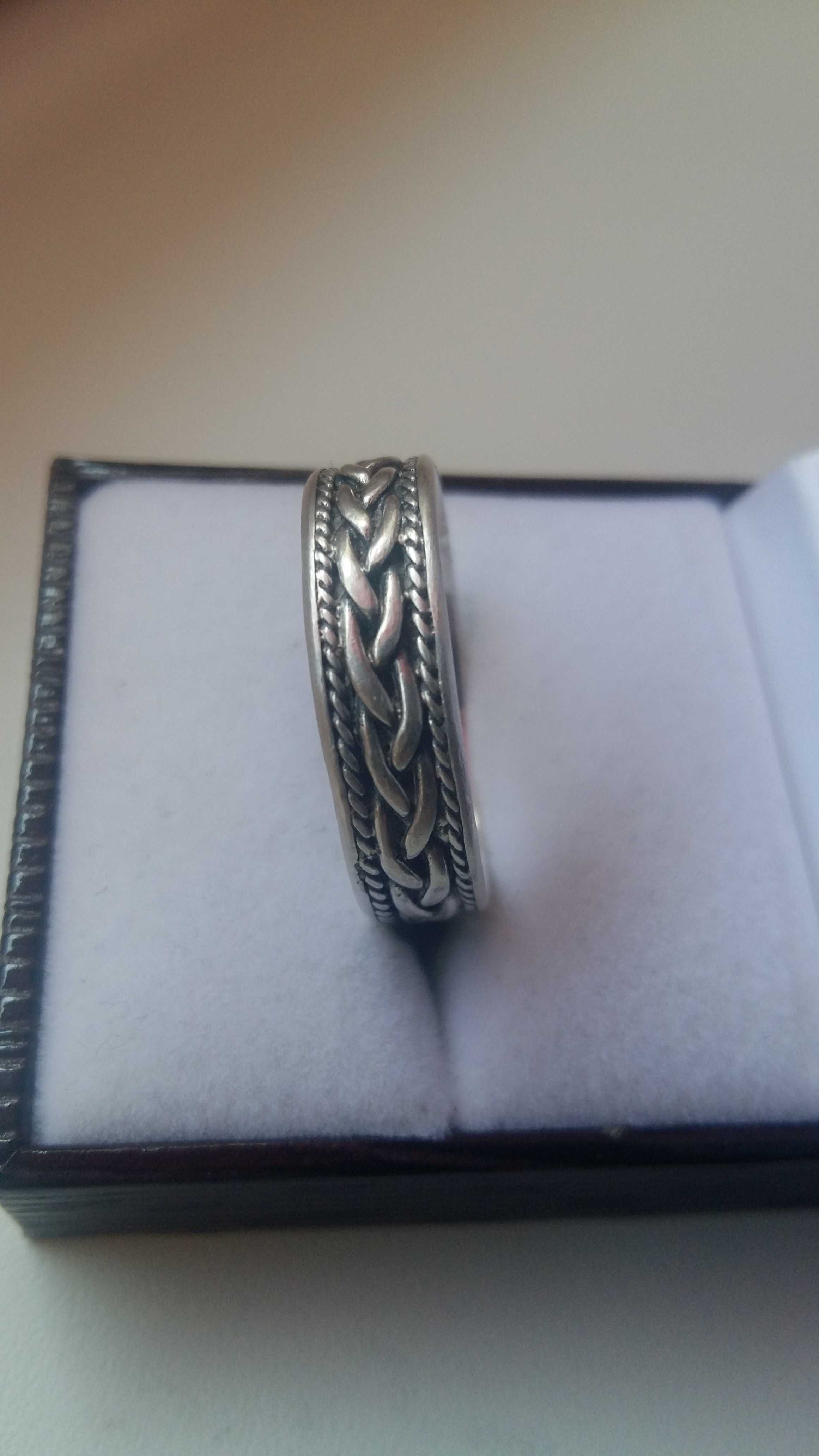 Pięrścionek-sygnet srebro 925 sygnowany Vintage.