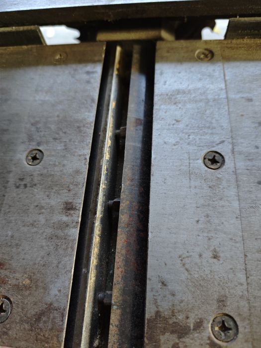 Станок деревобробний