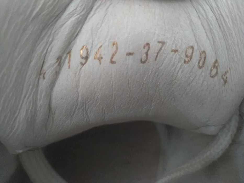Gucci Ace Bee sneakersy 37