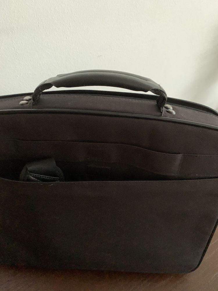 Сумка портфель чорна для ноутбука, 15,6’ розмір 42см *33см