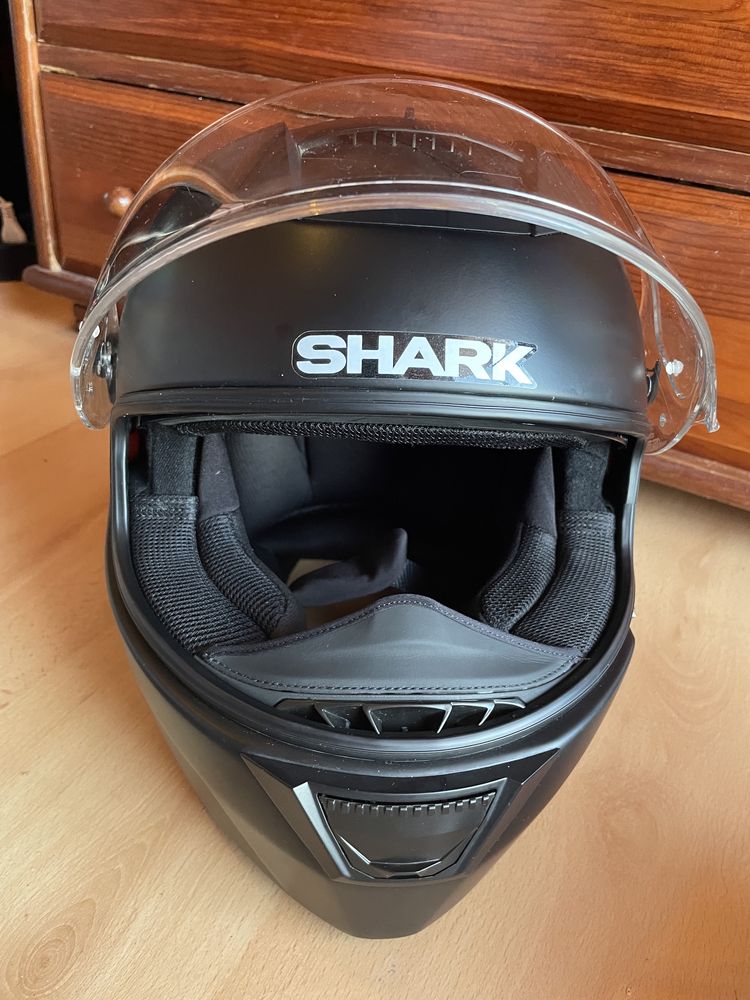 Capacete Shark Preto Mate - Tamanho S