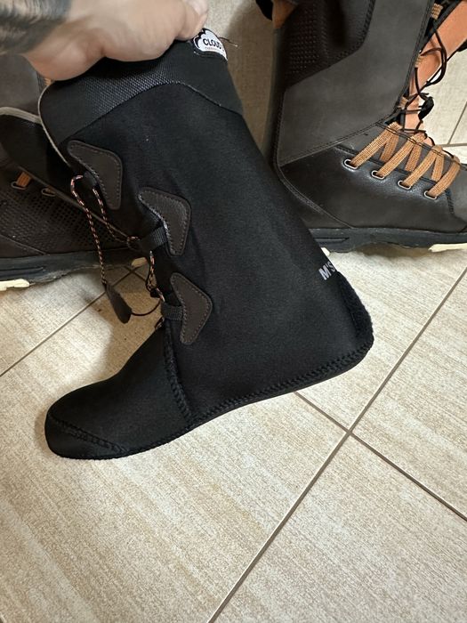 Сноубордичні боти Nitro Snowboard Boots Size 9 Thunder TLS 862