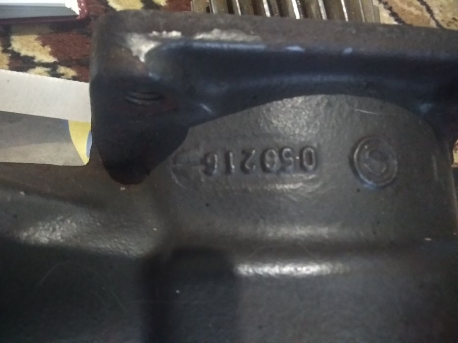Продам компрессор двухцилиндровый WABCO 412704009
