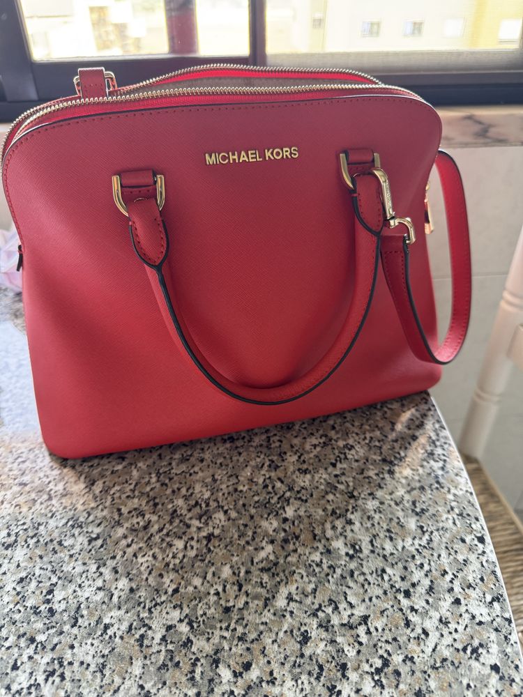 Bolsa MK como nova