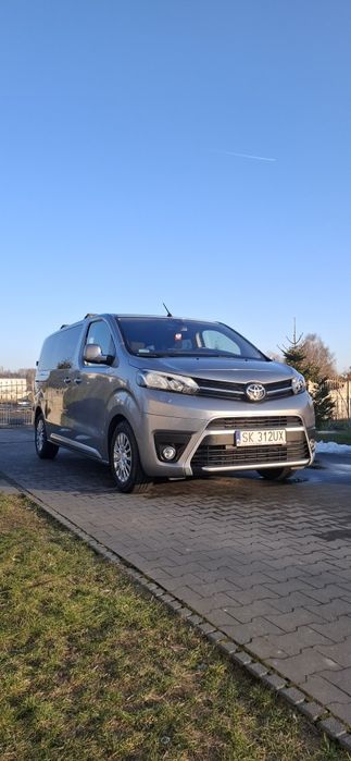 Toyota proace verso 9os