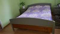 Łóżko z materacem 160x200 z dwiema szafkami nocnymi