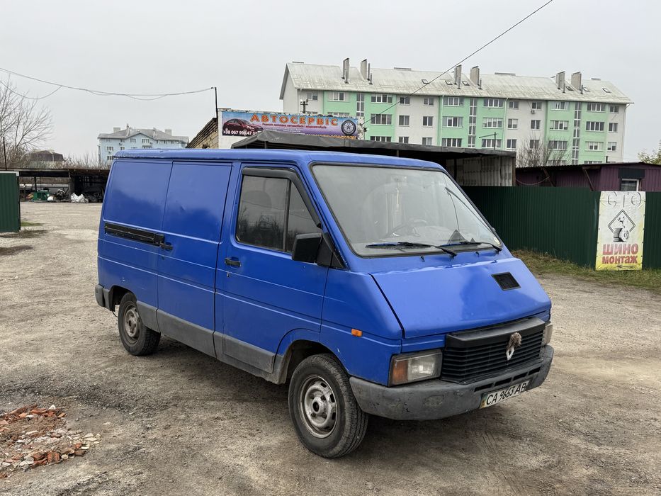 Продам рено трафик