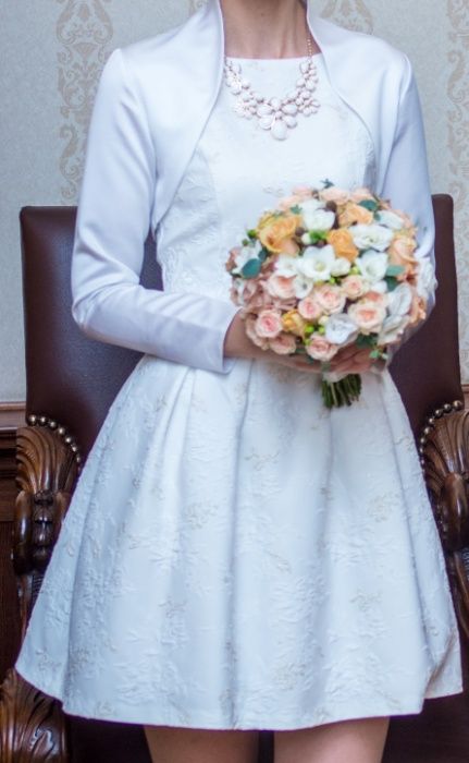 Piękna biała sukienka ślub cywilny S 36 wesele rozkloszowana taliowana
