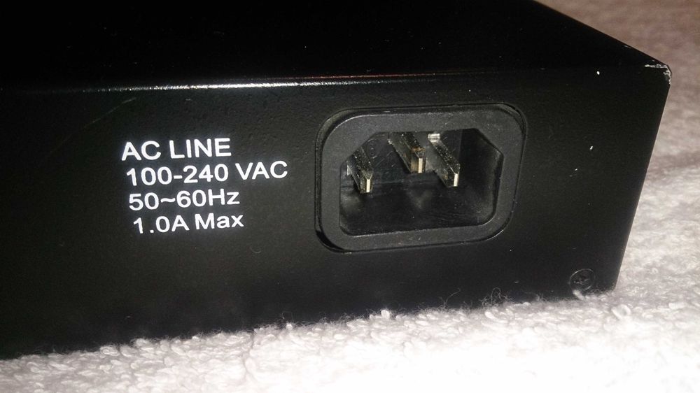 24 portas fast internet switich (longshine lcs-fs8124)