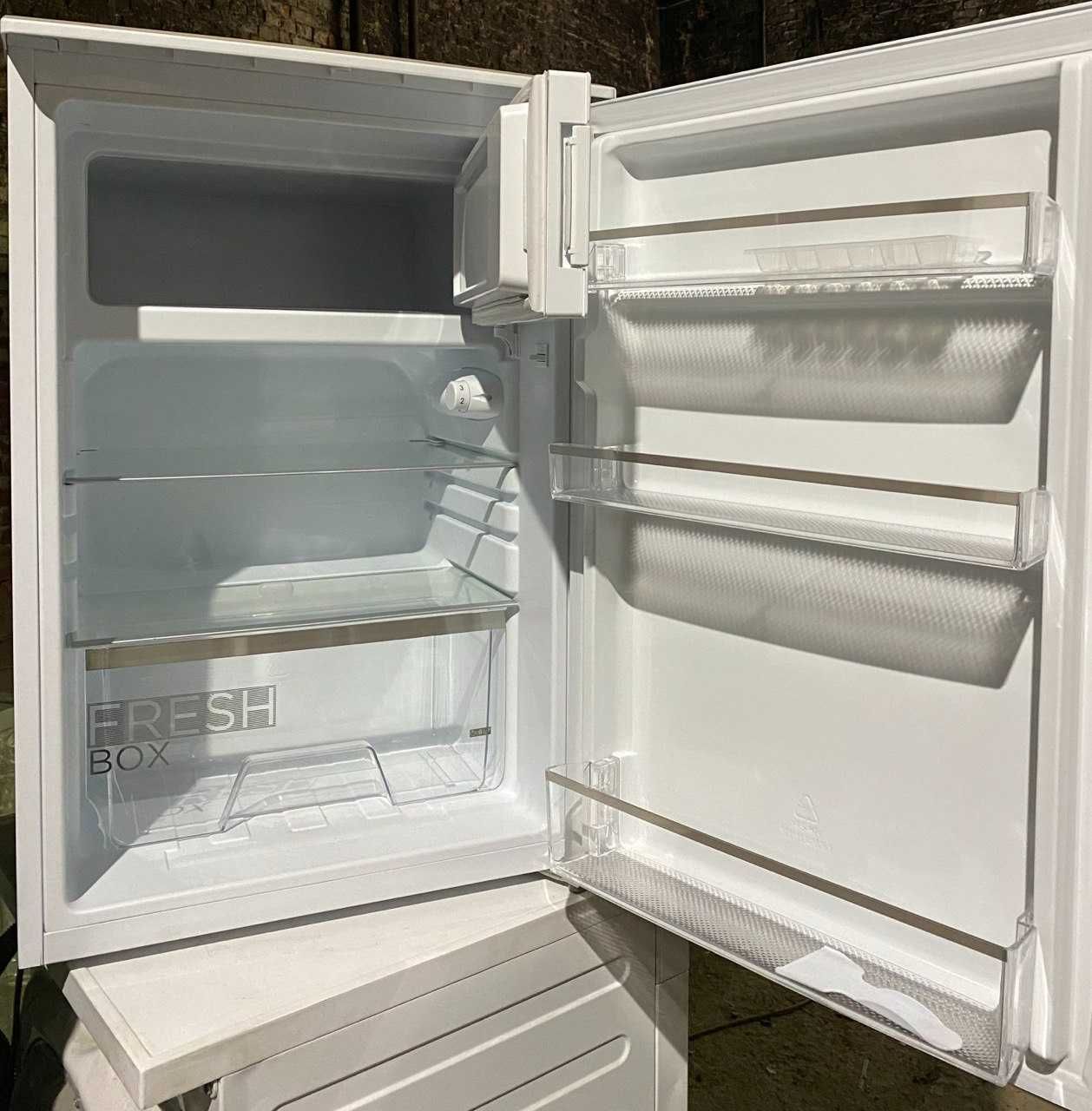 Міні холодильник Midea MDRD168FGF01 ( 86 см) з Європи