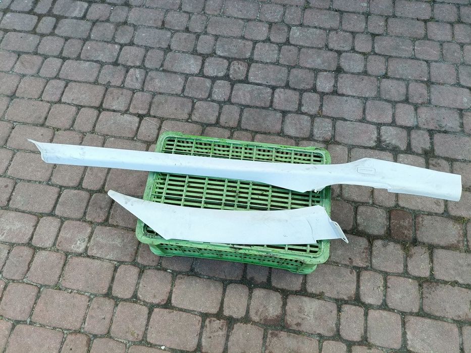 C4 PICASSO II poszycie słupka prawe