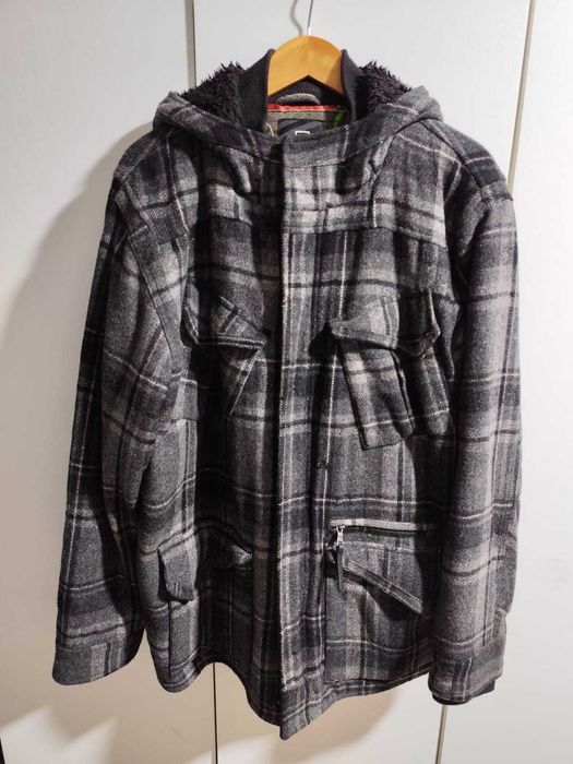 Casaco Billabong preto de pêlo