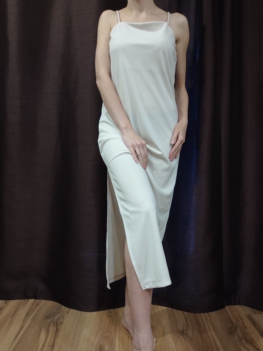 Elegancka sukienka midi