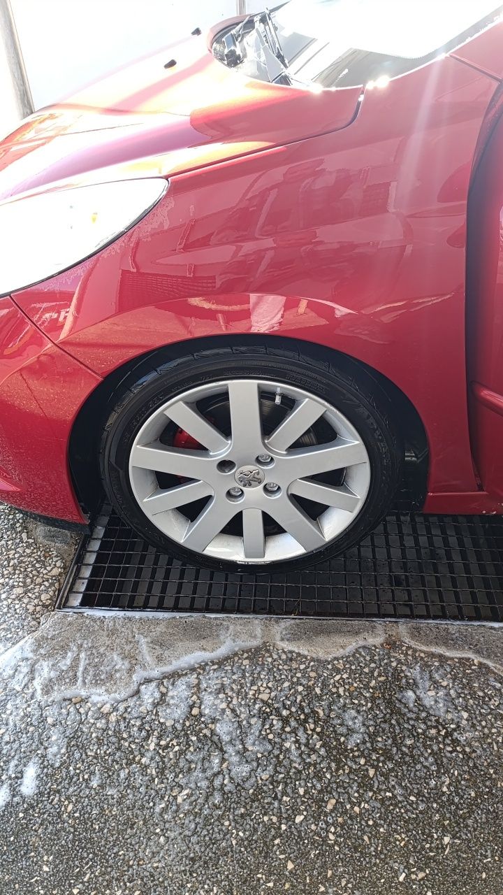 Peugeot 207 1.6 thp