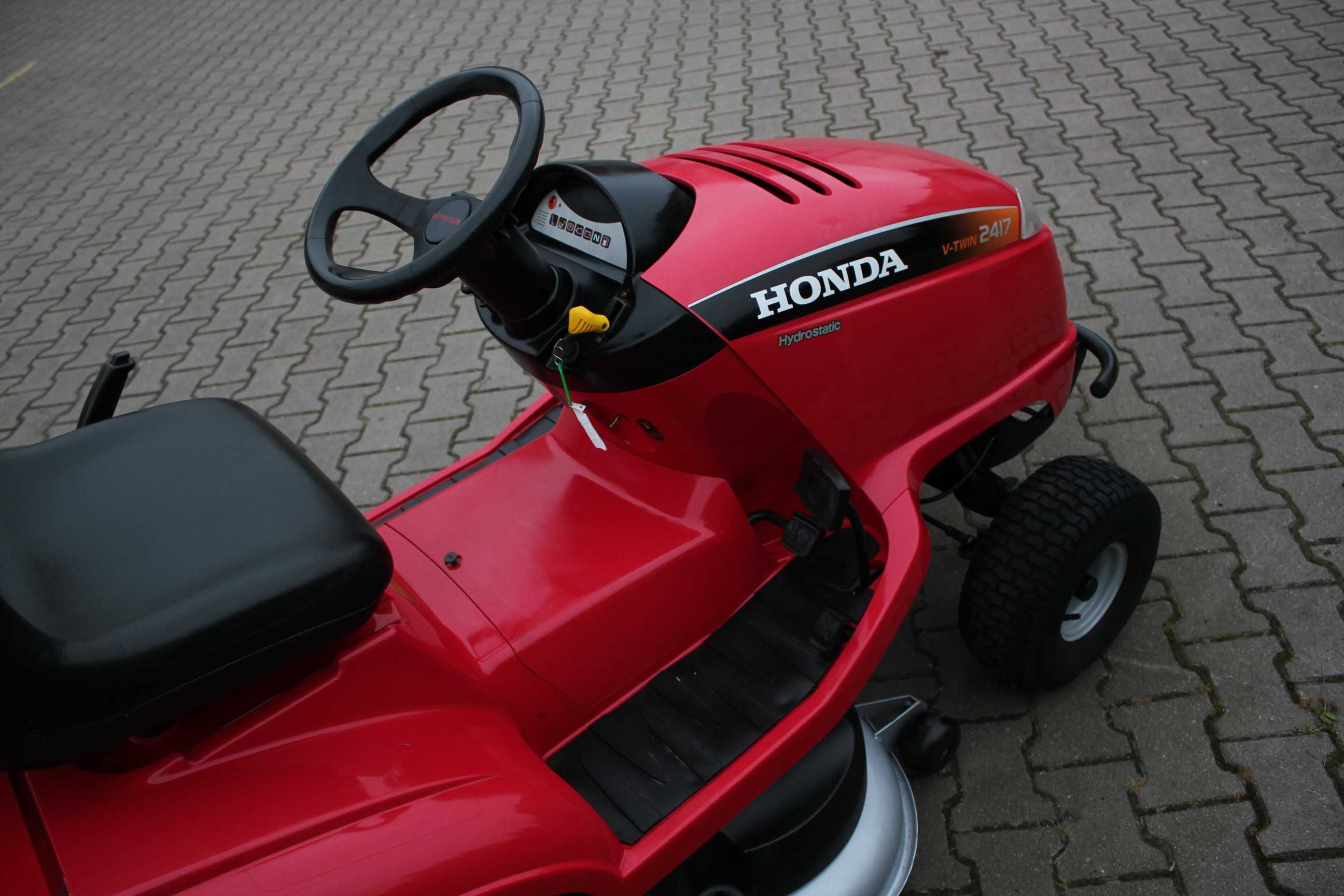 Honda 2417 V2  TRAKTOREK Kosiarka