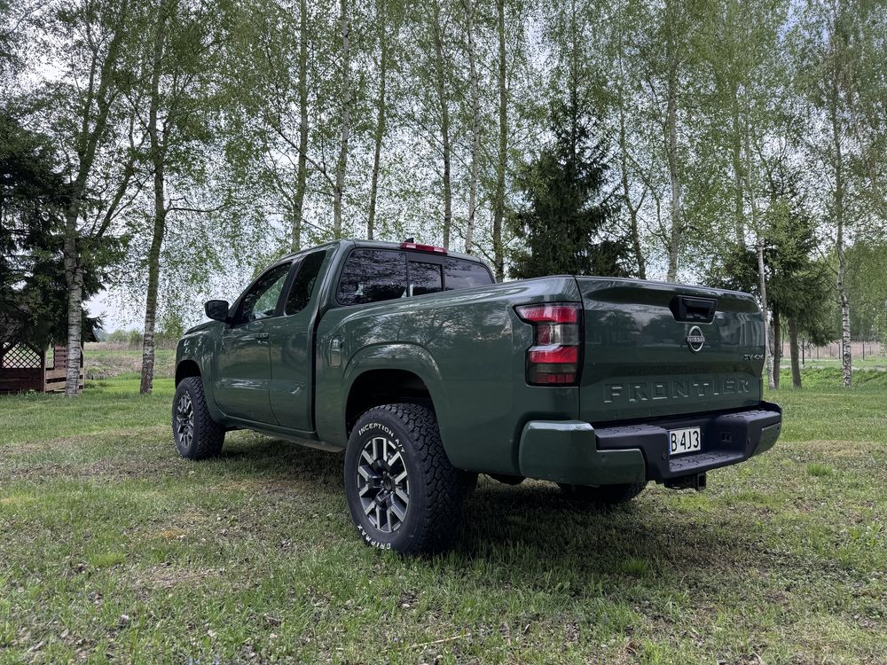 Nissan Frontier 3.8 V6  (navara amarok ranger raptor ram) ZAMIANA