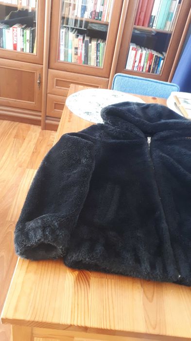 futerko kurteczka  z kapturem marki cropp  rozmiar S