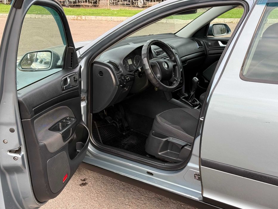 Продам SKODA Octavia а5 2006р 1.6газ-бенз