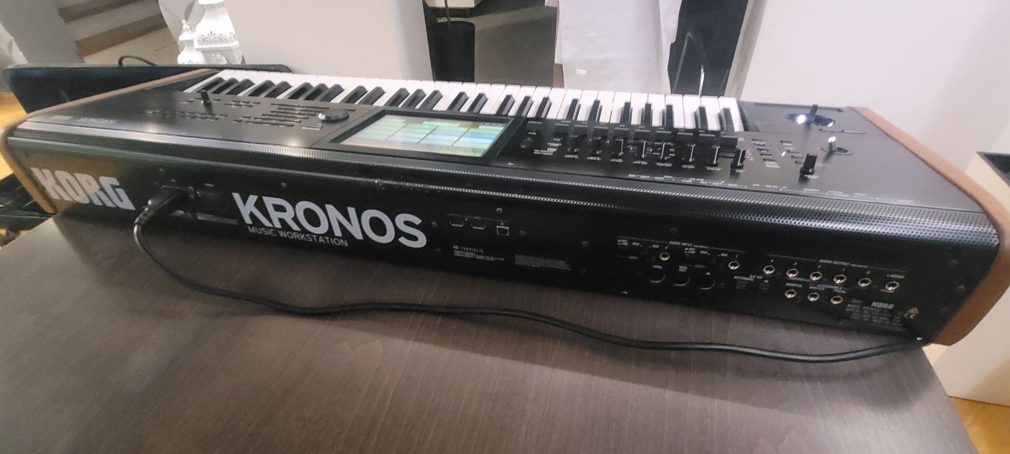 Korg Kronos 2 61 + case Romanowicz