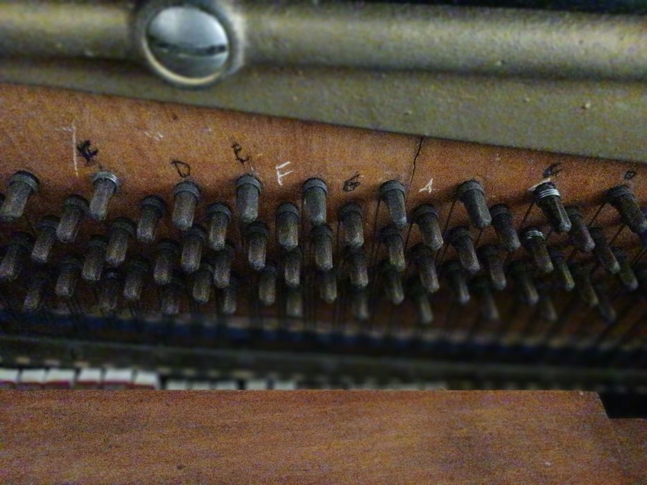 Vende-se piano sec XIX