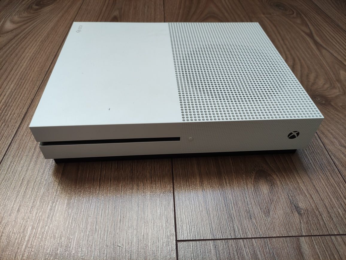 Xbox one s, pad, gra Sonic