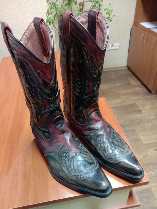 Ковбойские сапоги 42- размер