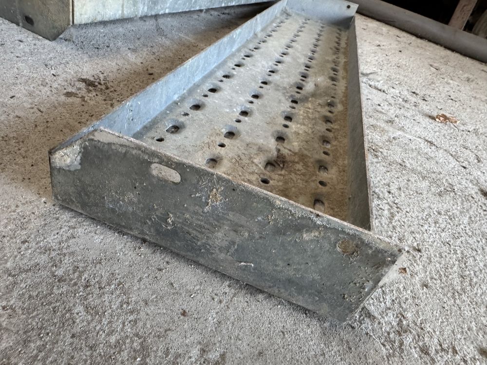 Stopnie schodowe ocynk 100x20 krata wema