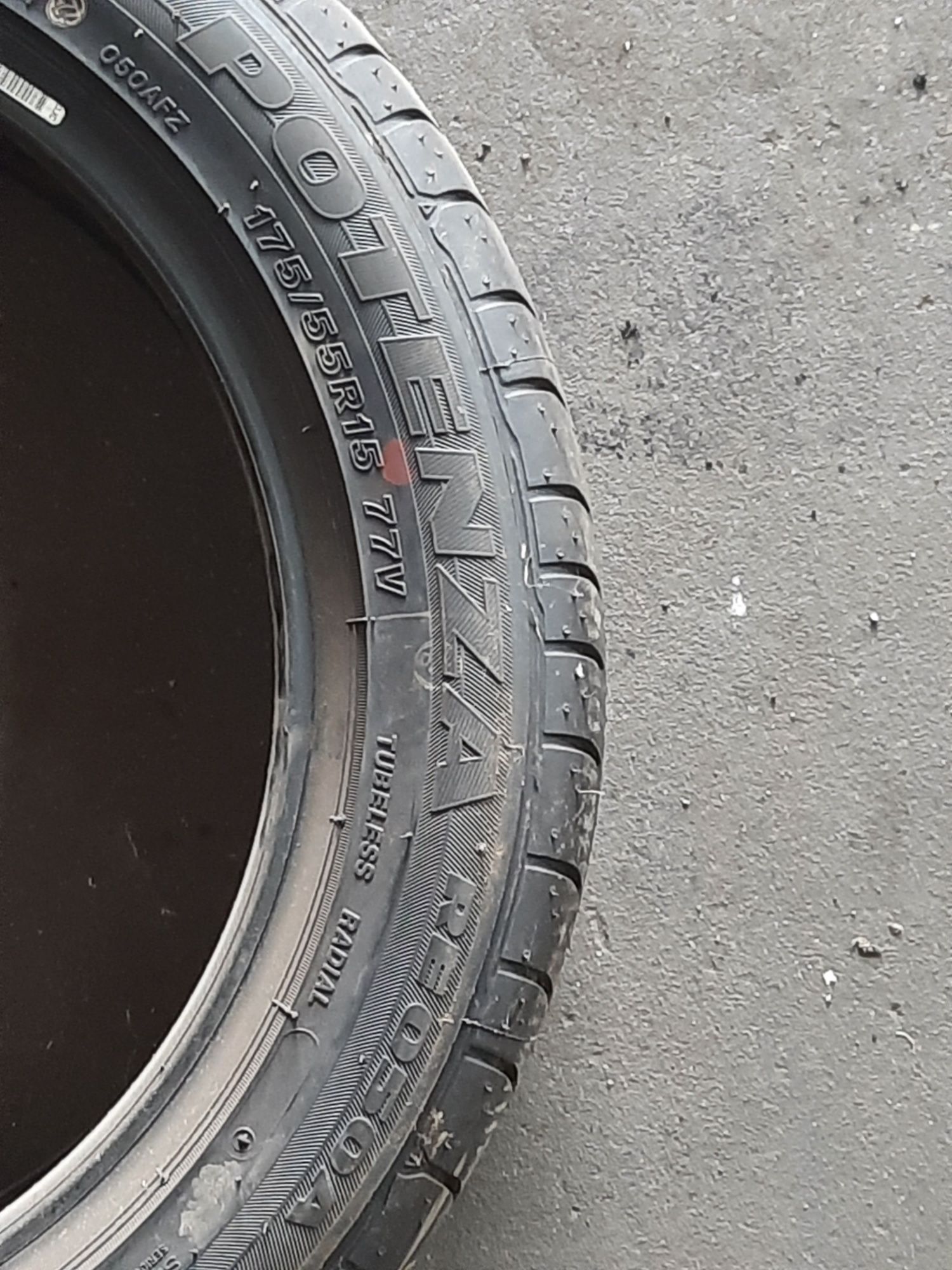 Opony 175/55R15 77V Bridgestone Potenza RE050A